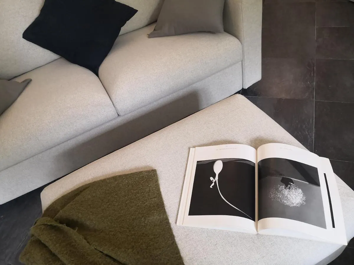 I Host Apartment - Pericle 9 Milano