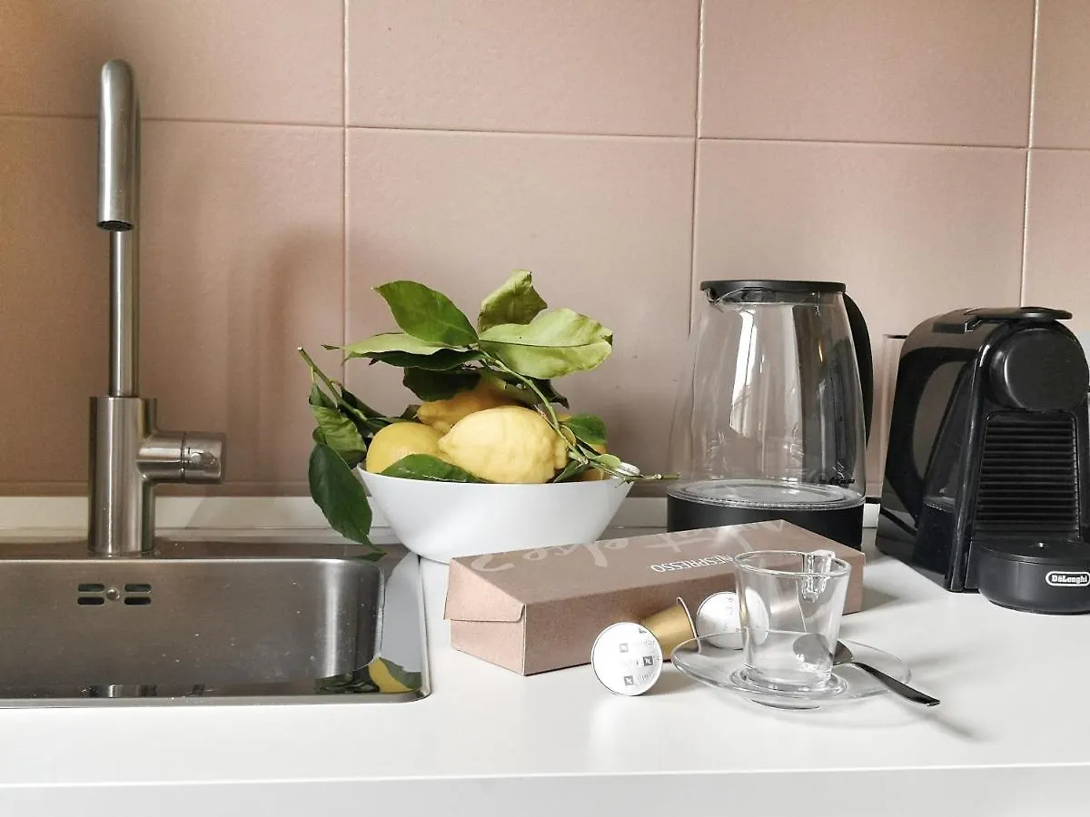 I Host Apartment - Pericle 9 Milan 0*,  Italy