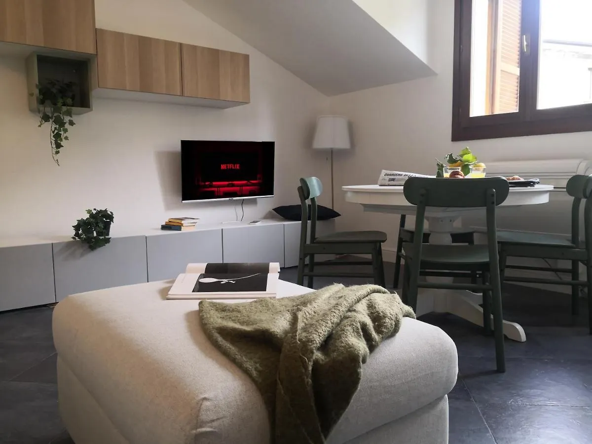 I Host Apartment - Pericle 9 Milan
